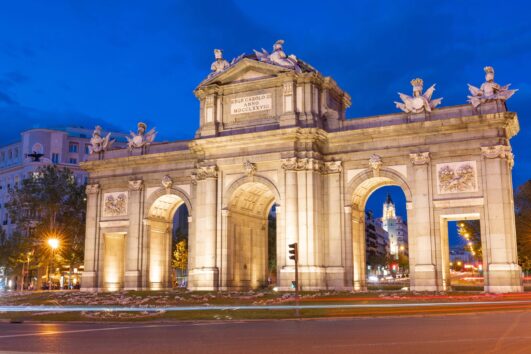 349010 Puerta De Alcala