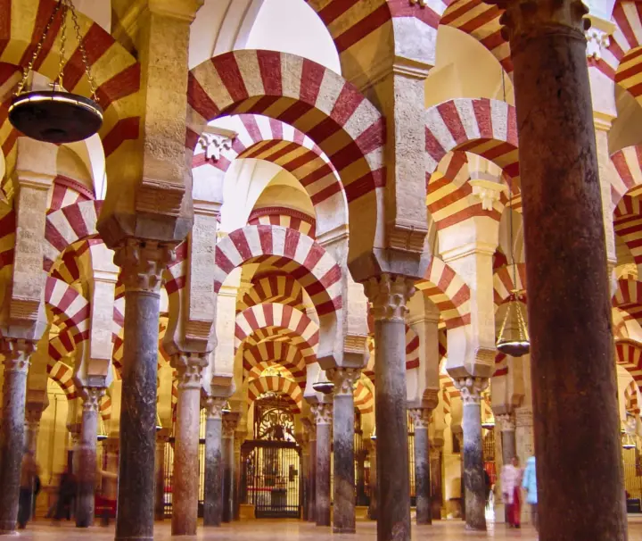 Mezquita de Cordoba jpg scaled aspect ratio