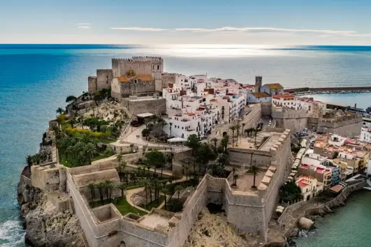Descubre Peñíscola y su castillo medieval